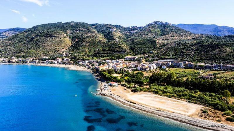 Villa Alice Santo Stefano di Camastra Dış mekan fotoğraf